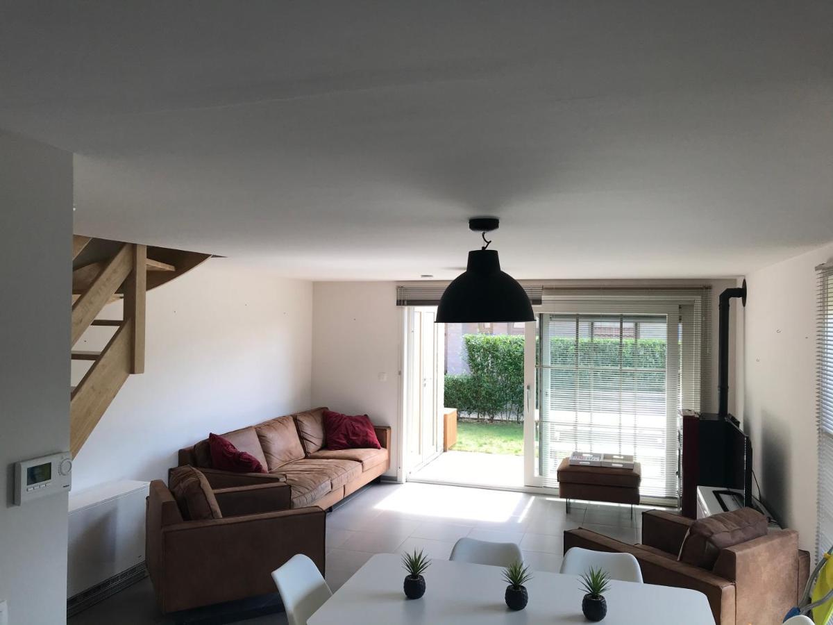 Vakantiehuisje De Panne Vlak Aan Plopsaland En De Zee ภายนอก รูปภาพ