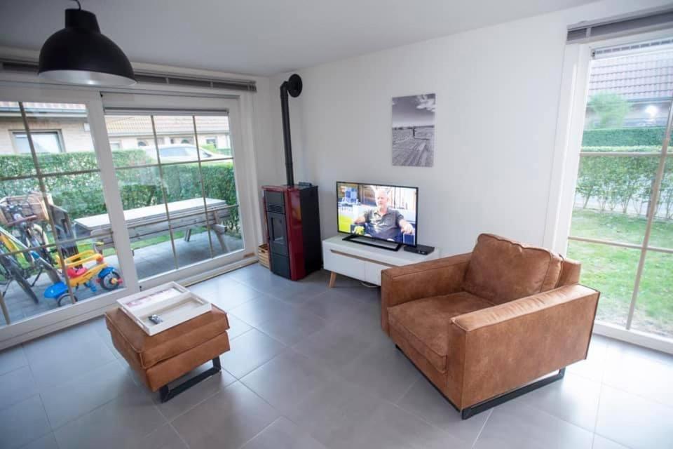 Vakantiehuisje De Panne Vlak Aan Plopsaland En De Zee ภายนอก รูปภาพ